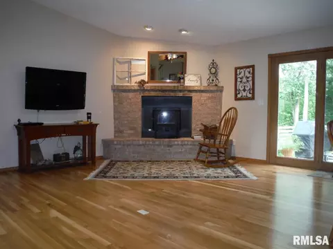 1325 E Myrtle, Canton, IL 61520 photo 17
