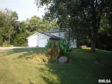 1325 E Myrtle, Canton, IL 61520 photo 3