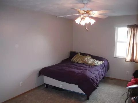 1325 E Myrtle, Canton, IL 61520 photo 32
