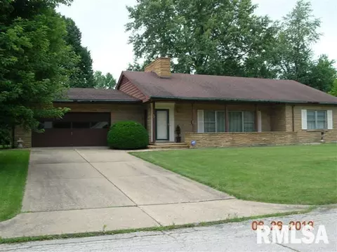 627 E Franklin St, Macomb, IL 61455 photo 1