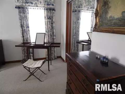 627 E Franklin St, Macomb, IL 61455 photo 22