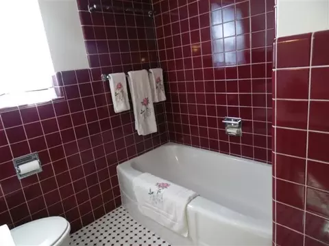 627 E Franklin St, Macomb, IL 61455 photo 24