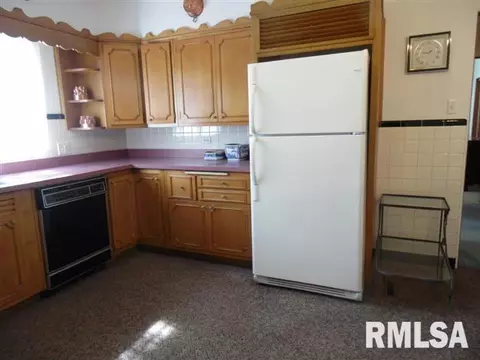 627 E Franklin St, Macomb, IL 61455 photo 17