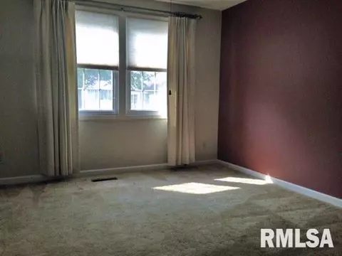 175 Jamestown Rd, Macomb, IL 61455 photo 10