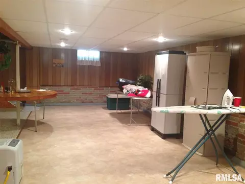 826 Madelyn Ave, Macomb, IL 61455 photo 14