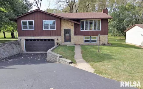 7660 W Chestnut Dr, Edwards, IL 61528 photo 2