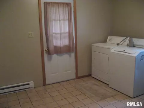 560 E Gridley St, Bushnell, IL 61422 photo 11