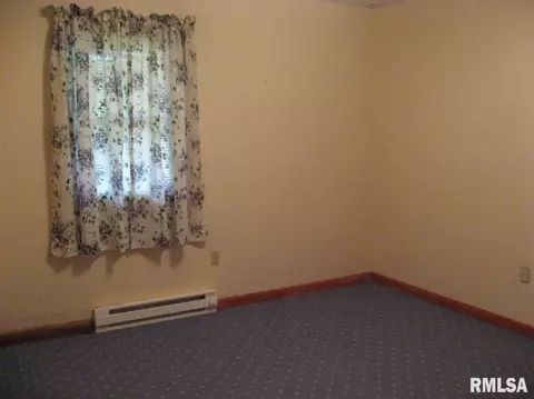 560 E Gridley St, Bushnell, IL 61422 photo 9
