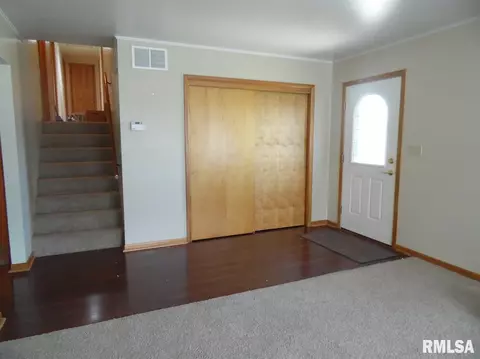 916 Candy Ln, Macomb, IL 61455 photo 3