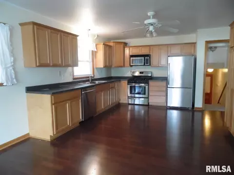 916 Candy Ln, Macomb, IL 61455 photo 5