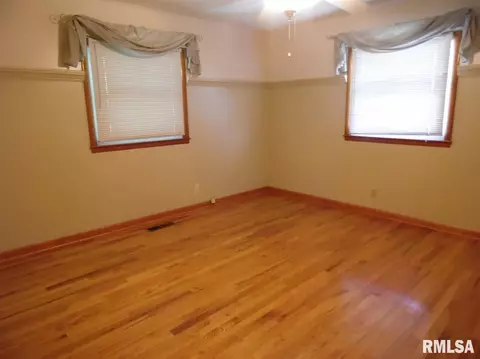 916 Candy Ln, Macomb, IL 61455 photo 15