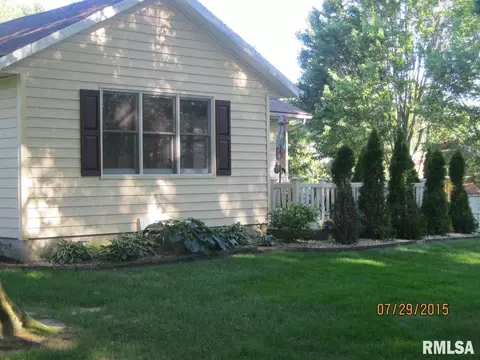 401 Meadow Dr, Macomb, IL 61455 photo 18