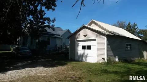 300 E 3rd, Vermont, IL 61484 photo 11