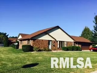 200 Scotch Pine Dr, Macomb, IL 61455 photo 1