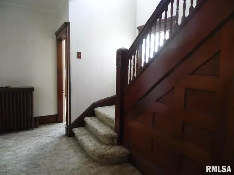 318 E Jefferson St, Macomb, IL 61455 photo 3