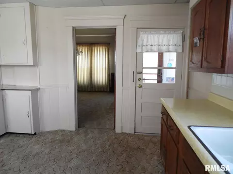 318 E Jefferson St, Macomb, IL 61455 photo 7