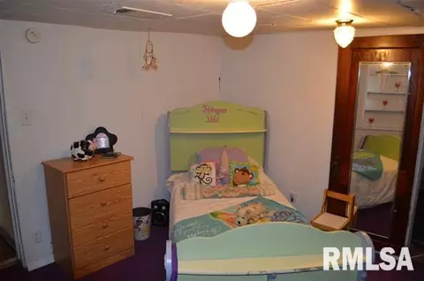 618 N Campbell, Macomb, IL 61455 photo 3