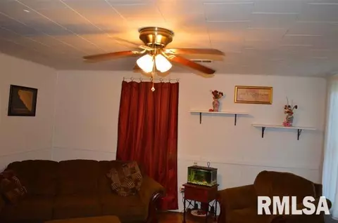 618 N Campbell, Macomb, IL 61455 photo 4