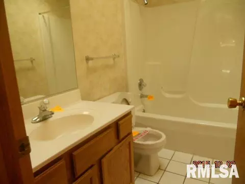 1201 Rebecca, Macomb, IL 61455 photo 7