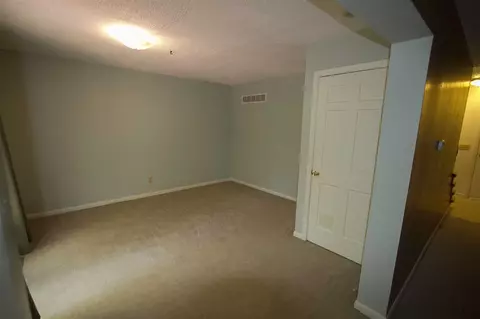14 Cedar Dr, Macomb, IL 61455 photo 6