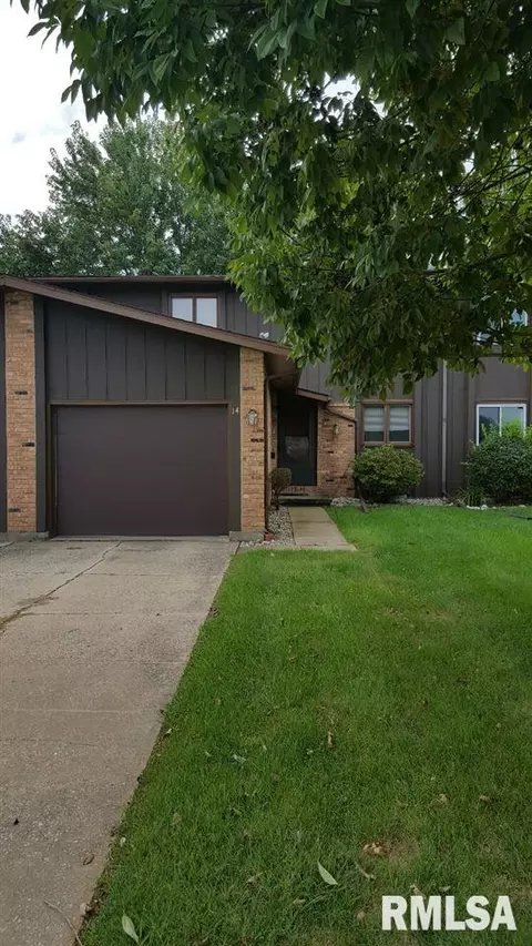 14 Cedar Dr, Macomb, IL 61455 photo 9