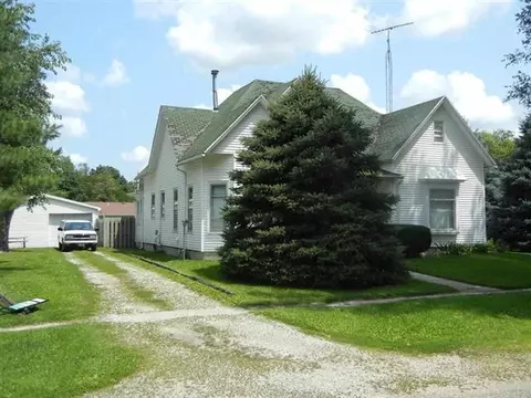 220 E State St, Good Hope, IL 61438 photo 16