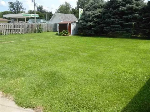 220 E State St, Good Hope, IL 61438 photo 14