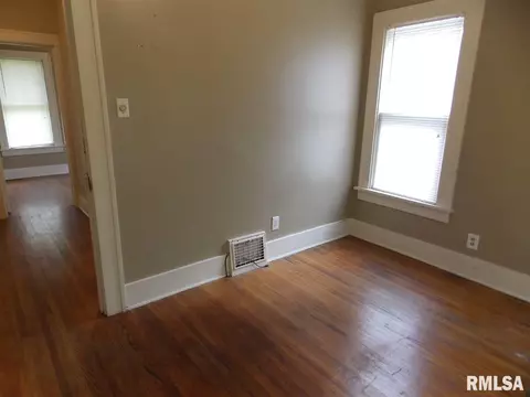 641 12 N Johnson St, Macomb, IL 61455 photo 8