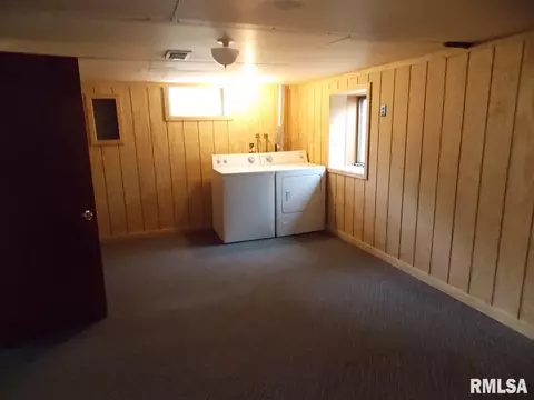 641 12 N Johnson St, Macomb, IL 61455 photo 9