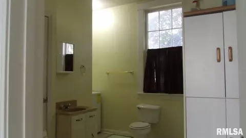 1314 E Wheeler St, Macomb, IL 61455 photo 9