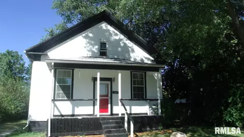 1314 E Wheeler St, Macomb, IL 61455 photo 1