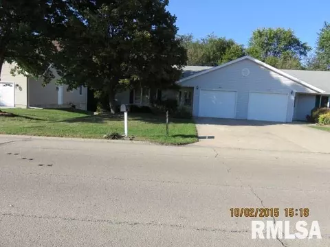 1445 E Myrtle, Canton, IL 61520 photo 2