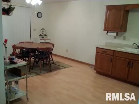 1445 E Myrtle, Canton, IL 61520 photo 28