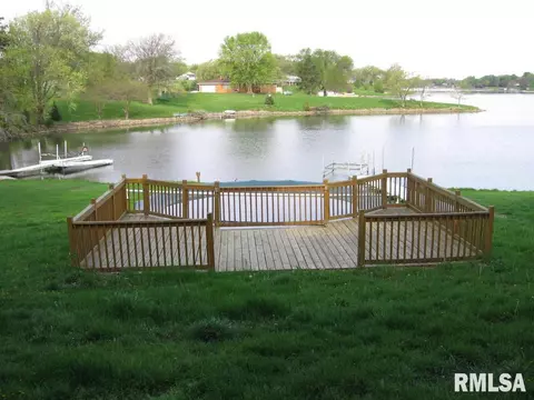 83 Oak Ln, Avon, IL 61415 photo 5