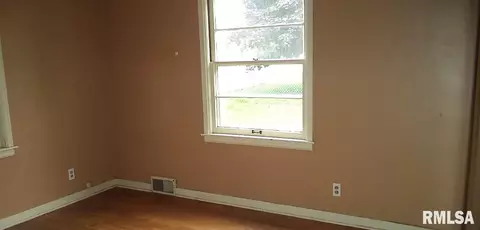 801 S Main, Eureka, IL 61530 photo 13