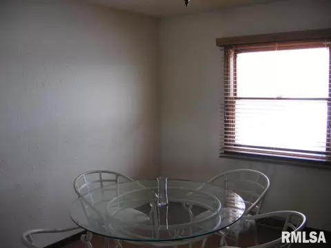 1141 Maple Ave, Macomb, IL 61455 photo 15
