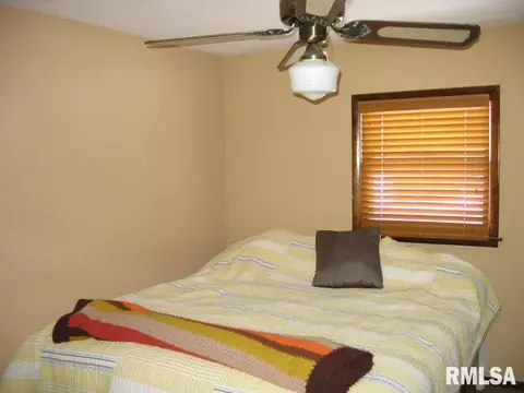 1141 Maple Ave, Macomb, IL 61455 photo 17