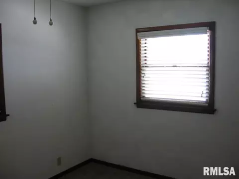 1141 Maple Ave, Macomb, IL 61455 photo 18