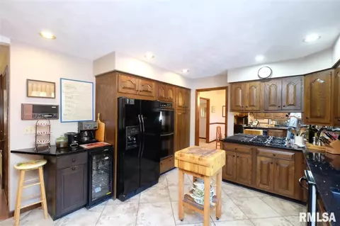 81 Maple Ridge Dr, Morton, IL 61550 photo 10