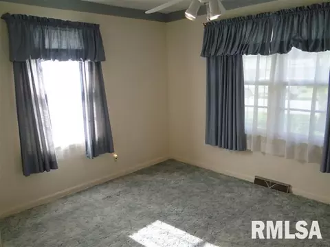 735 Madelyn Ave, Macomb, IL 61455 photo 14