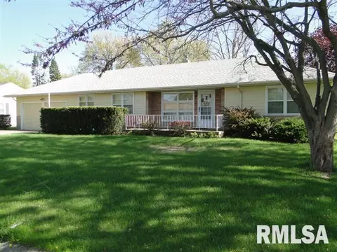 735 Madelyn Ave, Macomb, IL 61455 photo 2