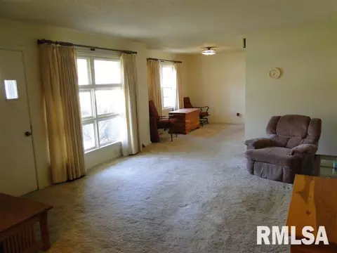 735 Madelyn Ave, Macomb, IL 61455 photo 6