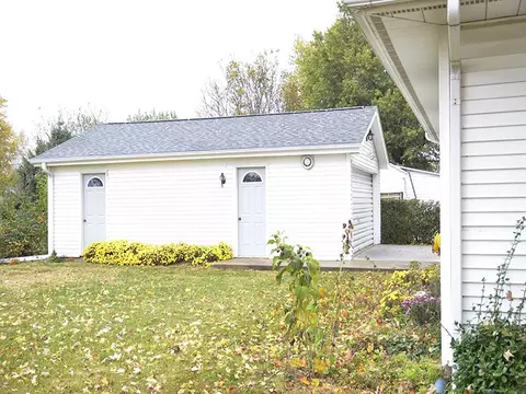 1009 S Chestnut St, Delavan, IL 61734 photo 26