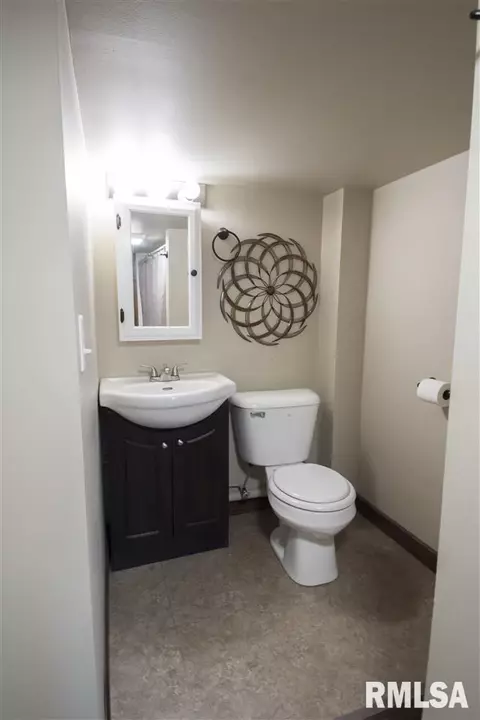 302 Devonshire, Washington, IL 61571 photo 8