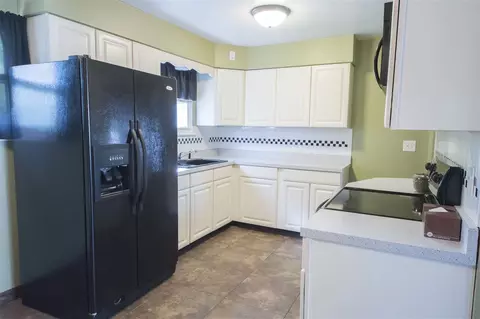 302 Devonshire, Washington, IL 61571 photo 6