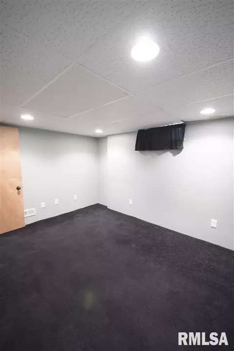 302 Devonshire, Washington, IL 61571 photo 24