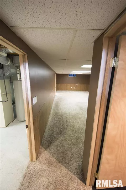 302 Devonshire, Washington, IL 61571 photo 28