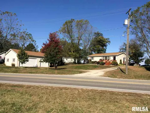 507 E Husseman St, Roanoke, IL 61561 photo 1