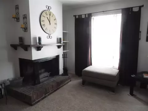 1590 2 Riverview Dr, Macomb, IL 61455 photo 5