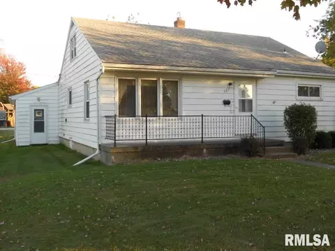 101 Pleasant St, Benson, IL 61516 photo 2